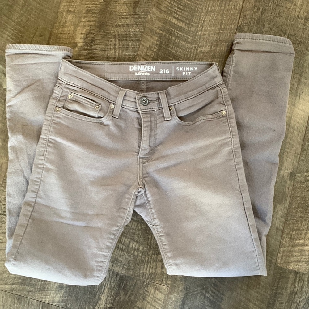 Denizen Levi’s 216 Skinny Fit